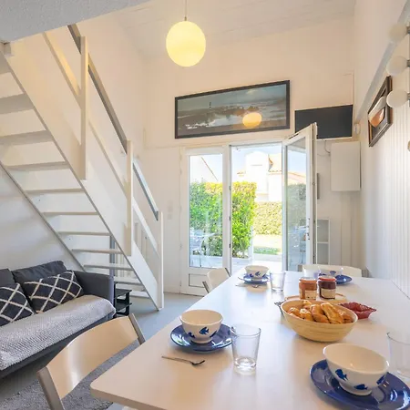 Holiday home Les Jardins De L'ocean-38 By Interhome Pontaillac